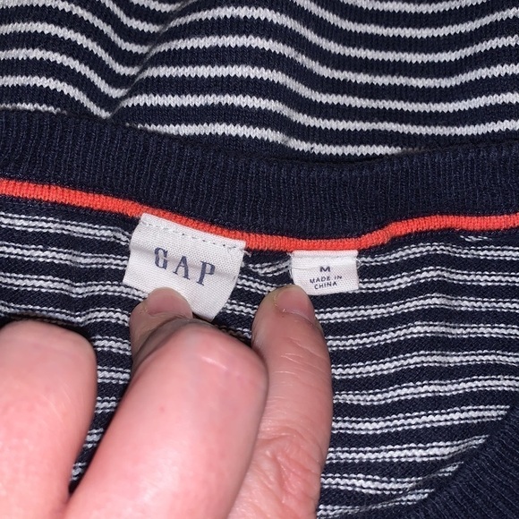 Gap Navy Blue & White Striped Embroidered Hello Sweater Size M - Picture 4 of 6